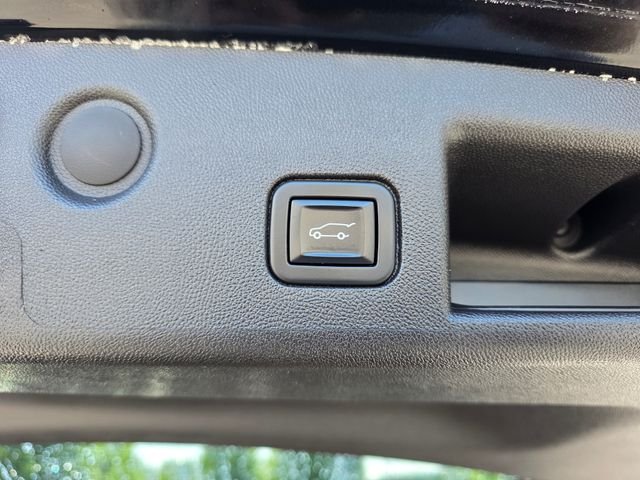 Used 2022 Black Metallic Chevrolet LT image 11