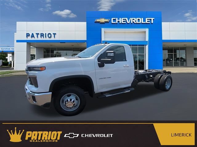 2025 Chevrolet Silverado 3500 HD Chassis Cab