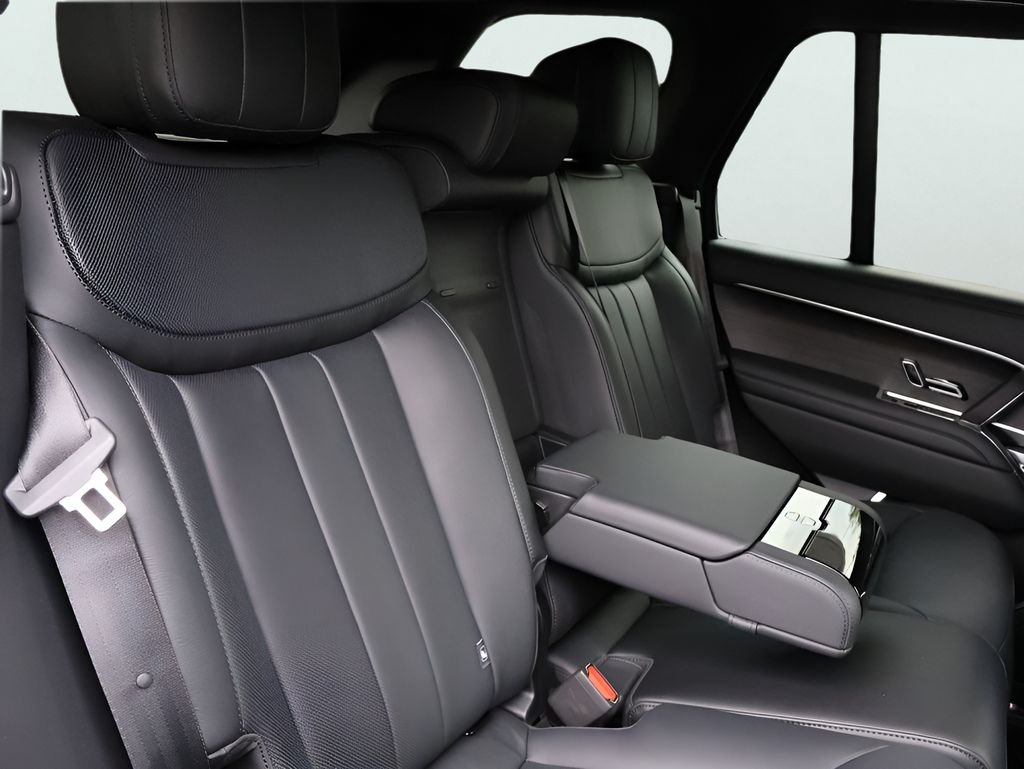 New 2026 Santorini Black Land Rover SE image 12