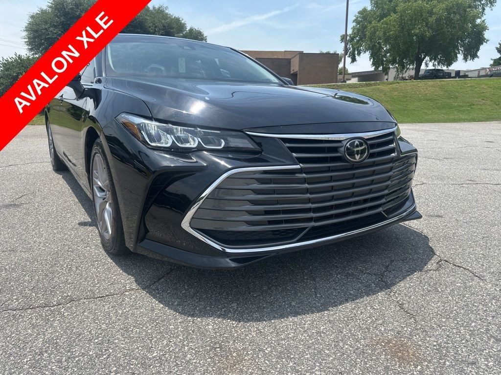 2019 Toyota Avalon XLE's photo