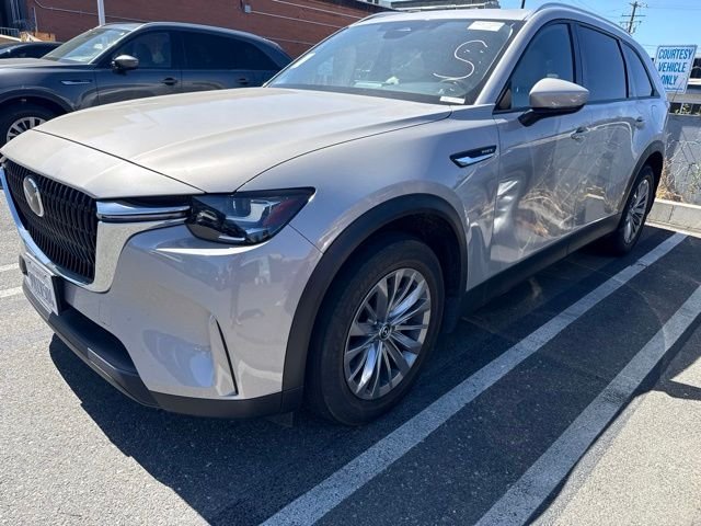 Used 2024 Silver Mazda Preferred image 2