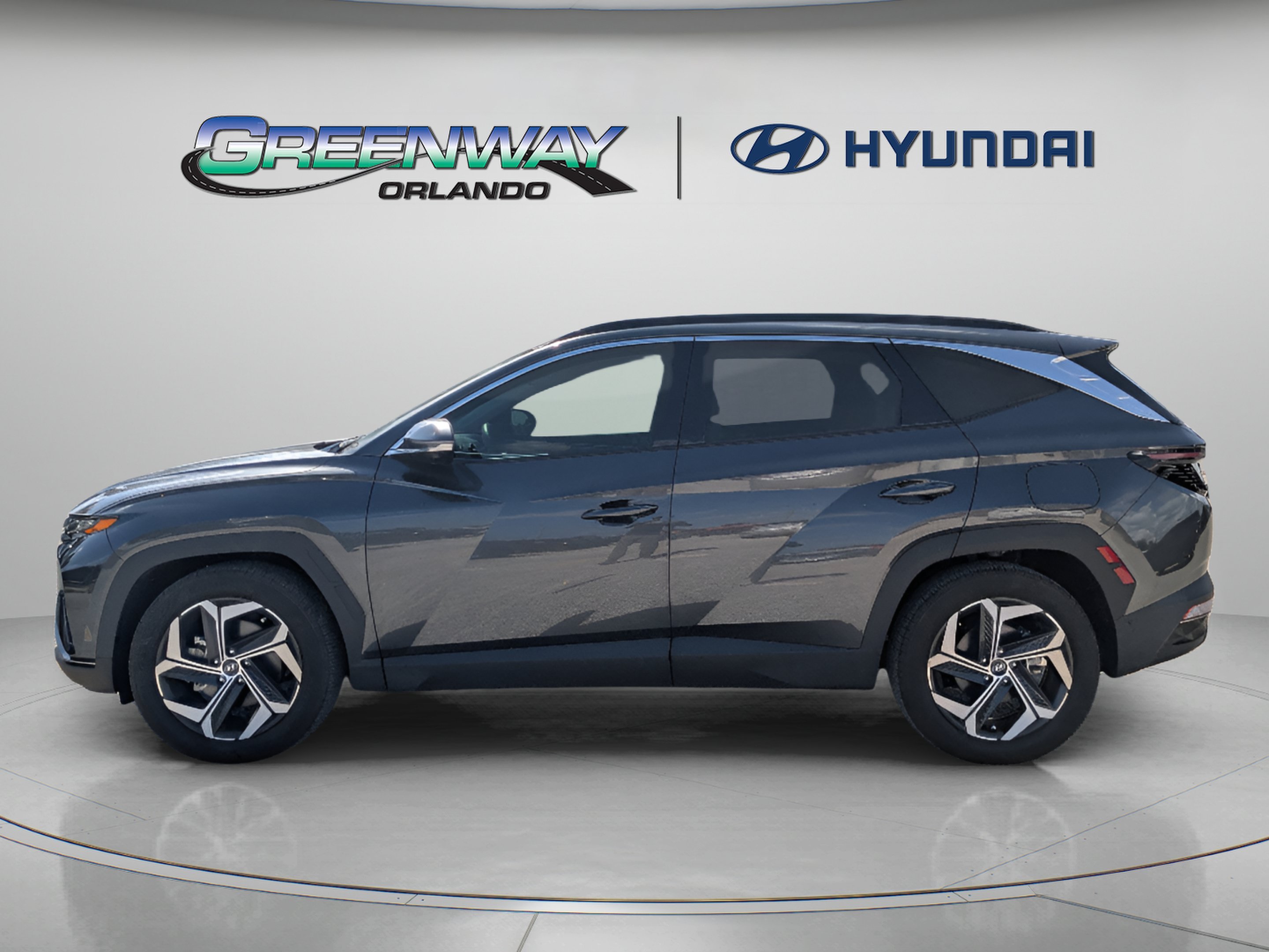Used 2024 Dark Gray Metallic Hyundai Limited image 5