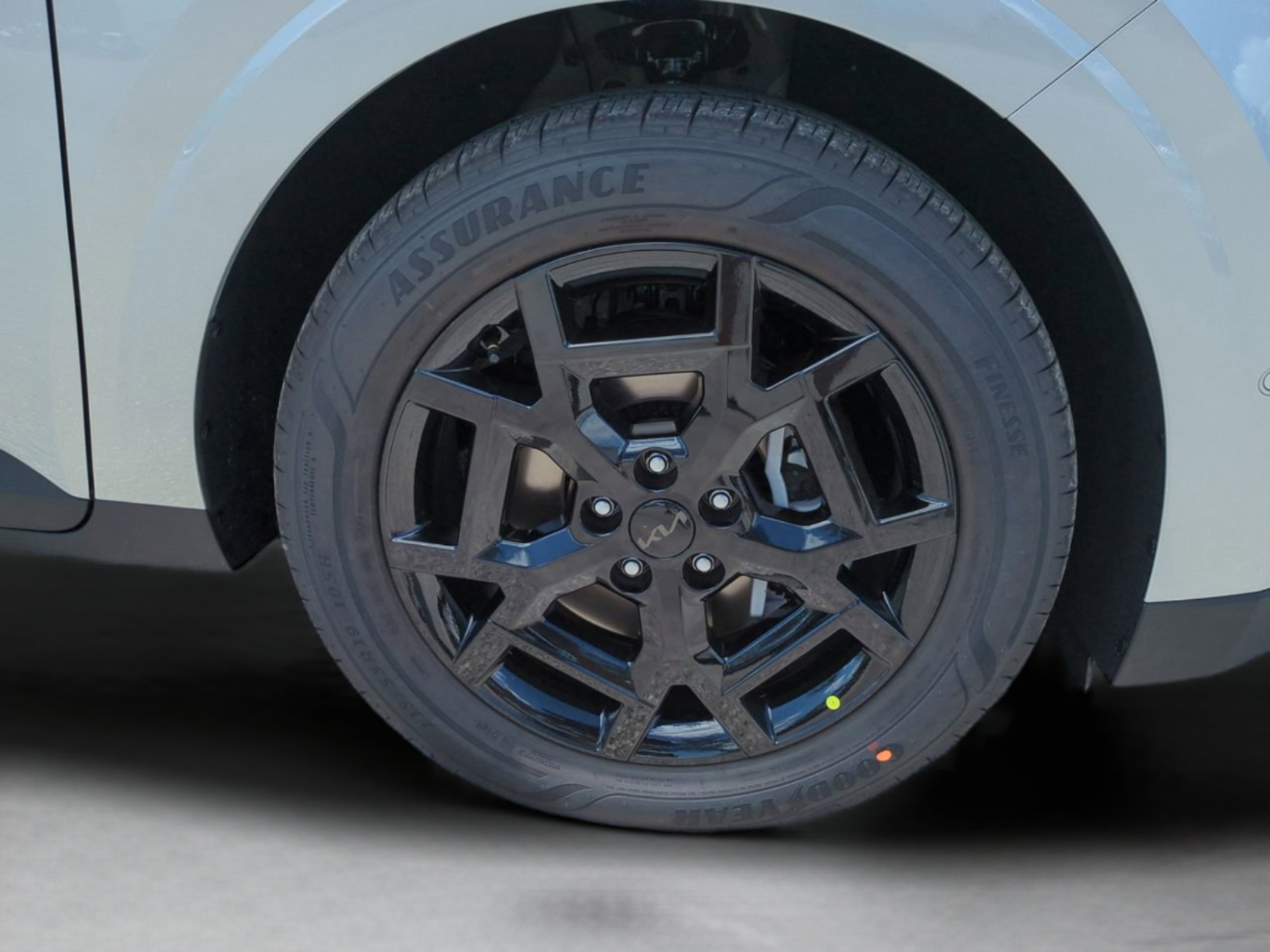 New 2026 Ivory Silver Kia SX Prestige image 13