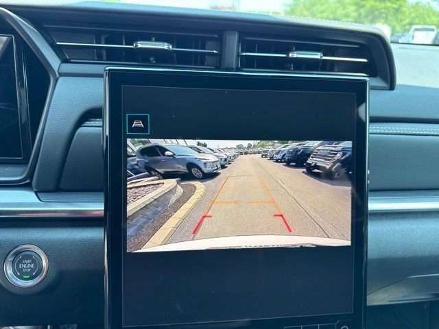 New 2027 Summit White GMC Elevation image 19