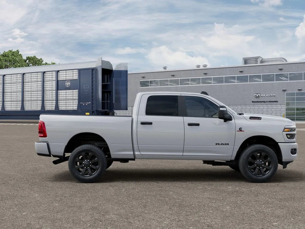 New 2026 Bright White Clear-Coat Exterior Paint RAM Big Horn image 23