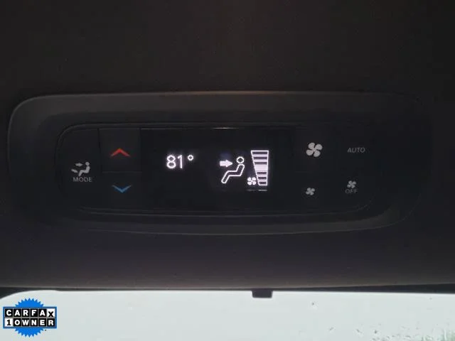 Used 2025 White Chrysler Select image 14
