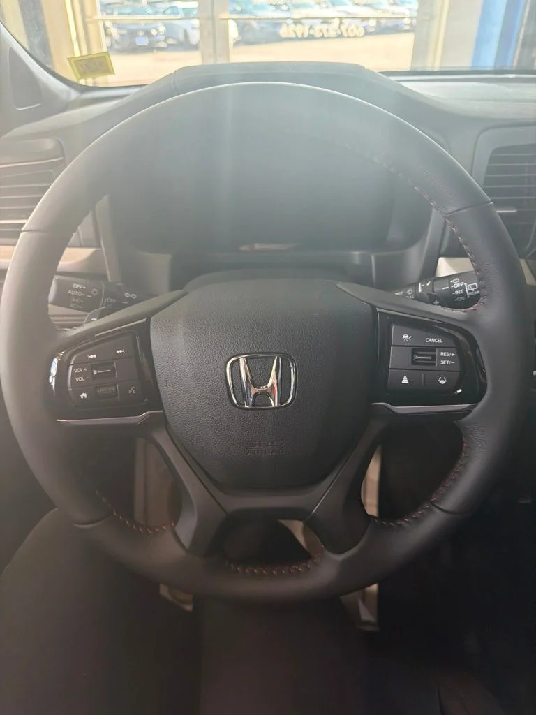 2026 Honda Odyssey Sport L - Photo 12