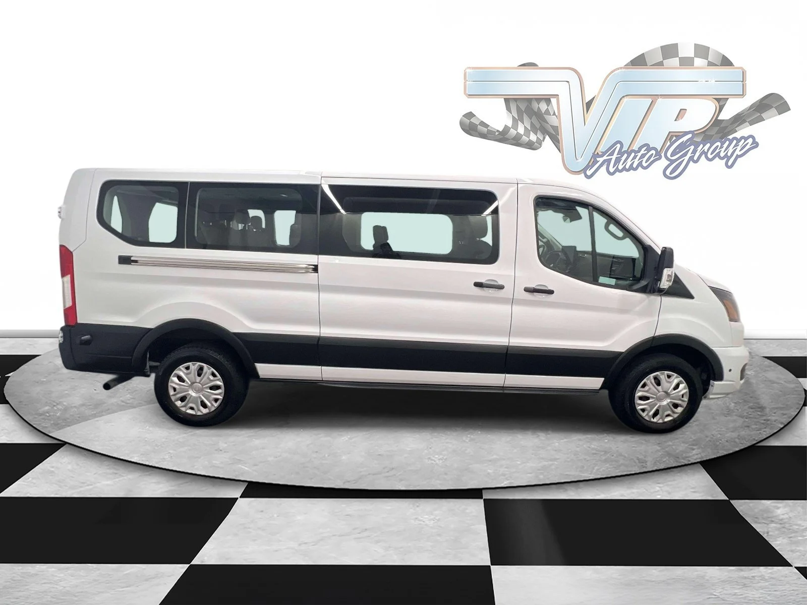 Used 2024 White Ford  image 5