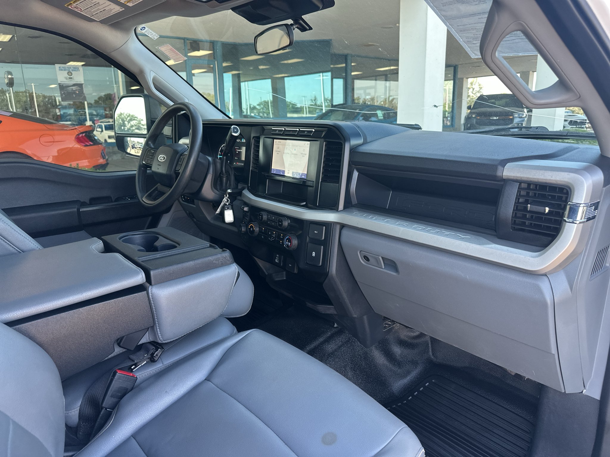 Used 2023 Oxford White Ford XL image 5