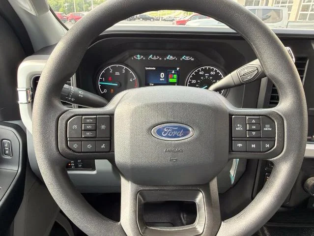 New 2026 Oxford White Ford F-550® XL image 32
