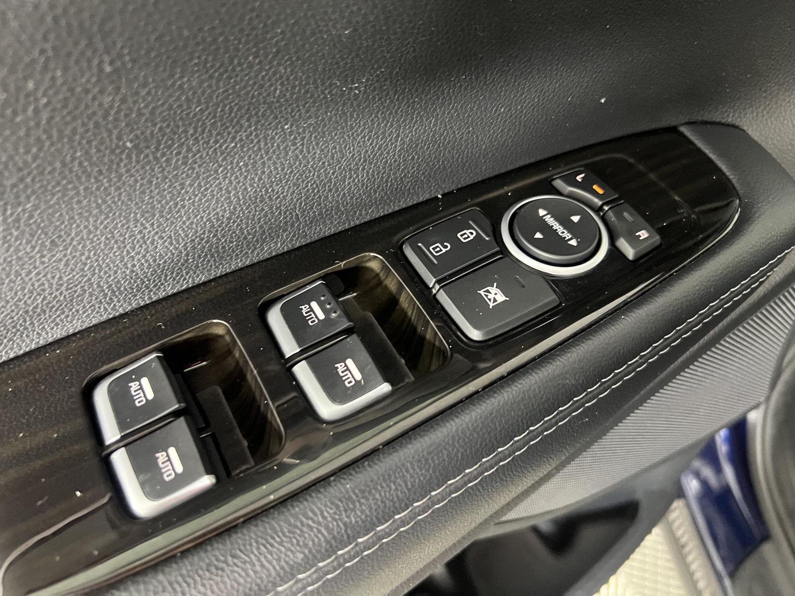 Used 2019 Imperial Blue Kia S V6 image 35
