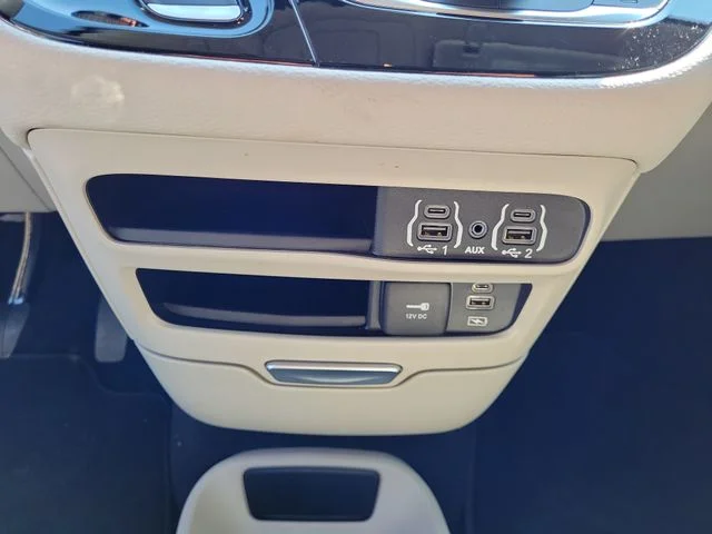 Used 2022 Blue Chrysler Touring L image 36