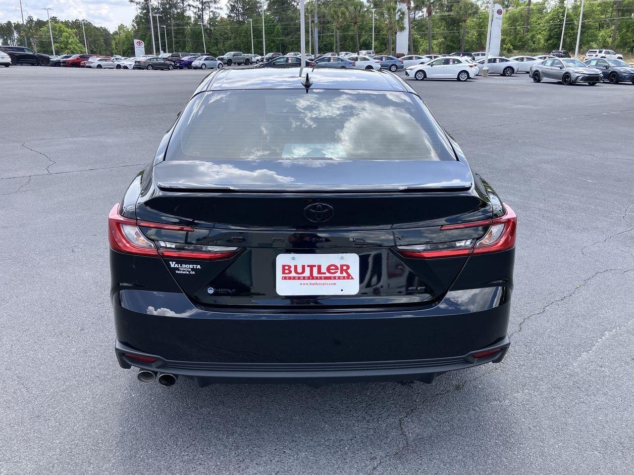 Used 2025 Black (Midnight Black Metallic) Toyota SE image 4