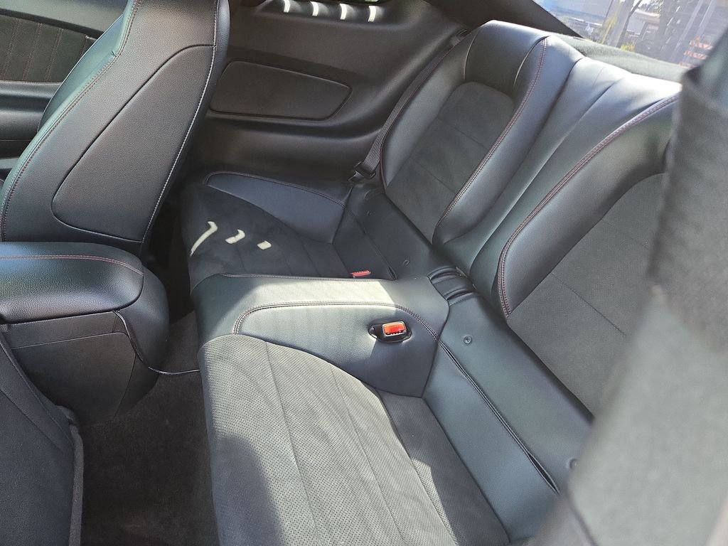 Used 2016 Magnetic Ford GT Premium image 26