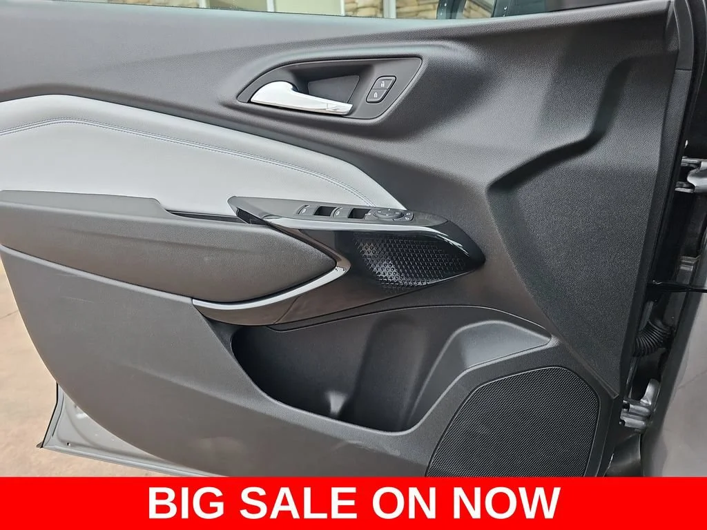 2026 Chevrolet Trax LT - Photo 26
