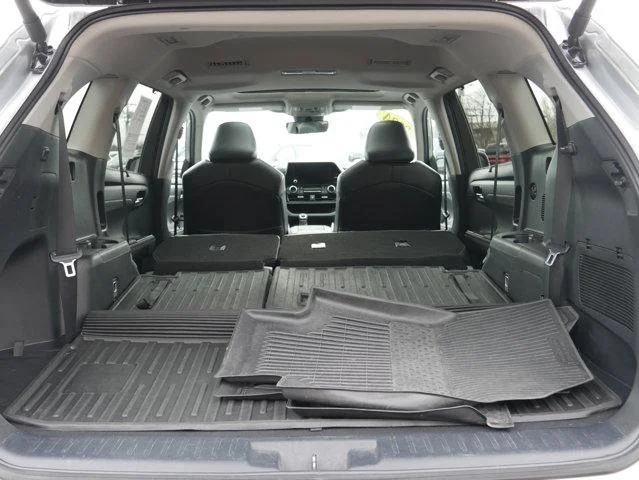 Used 2024  Toyota  image 6