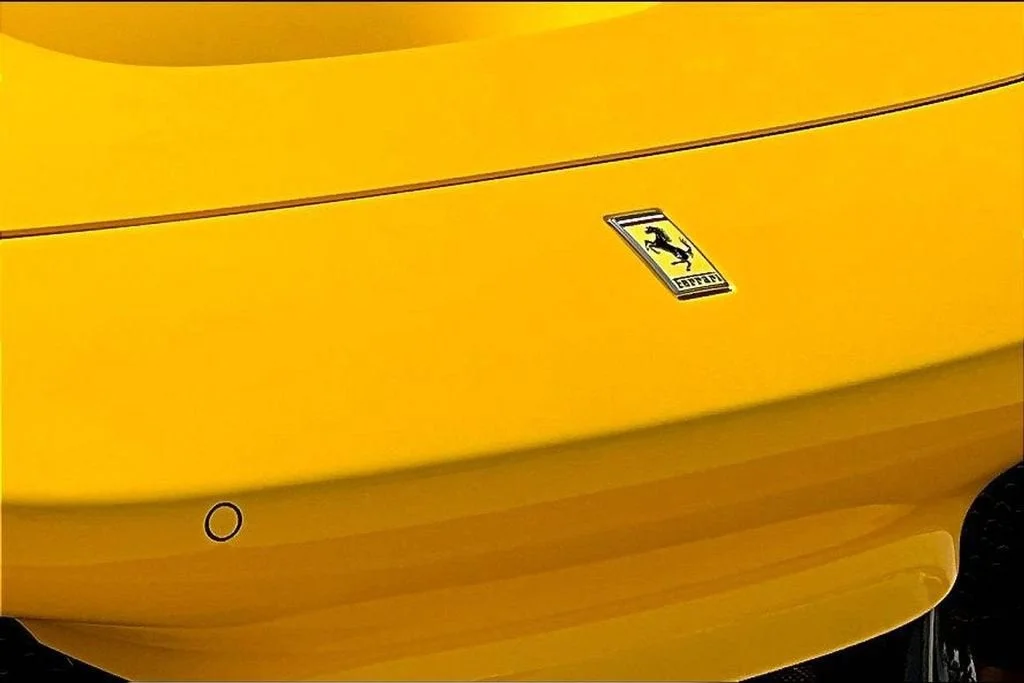 Used 2022 Giallo Modena Ferrari  image 27