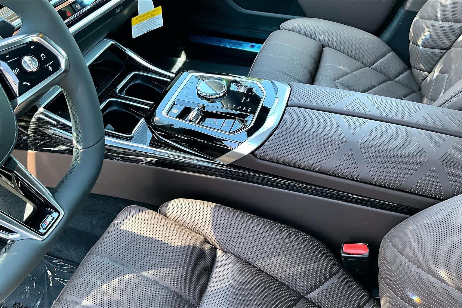 New 2026 Black Sapphire Metallic BMW 740i xDrive image 7