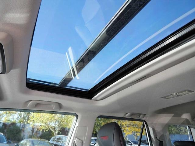Certified Used 2023 ICE CAP Toyota  image 33