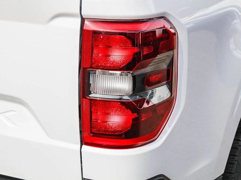 New 2025 White Ford XLT image 9