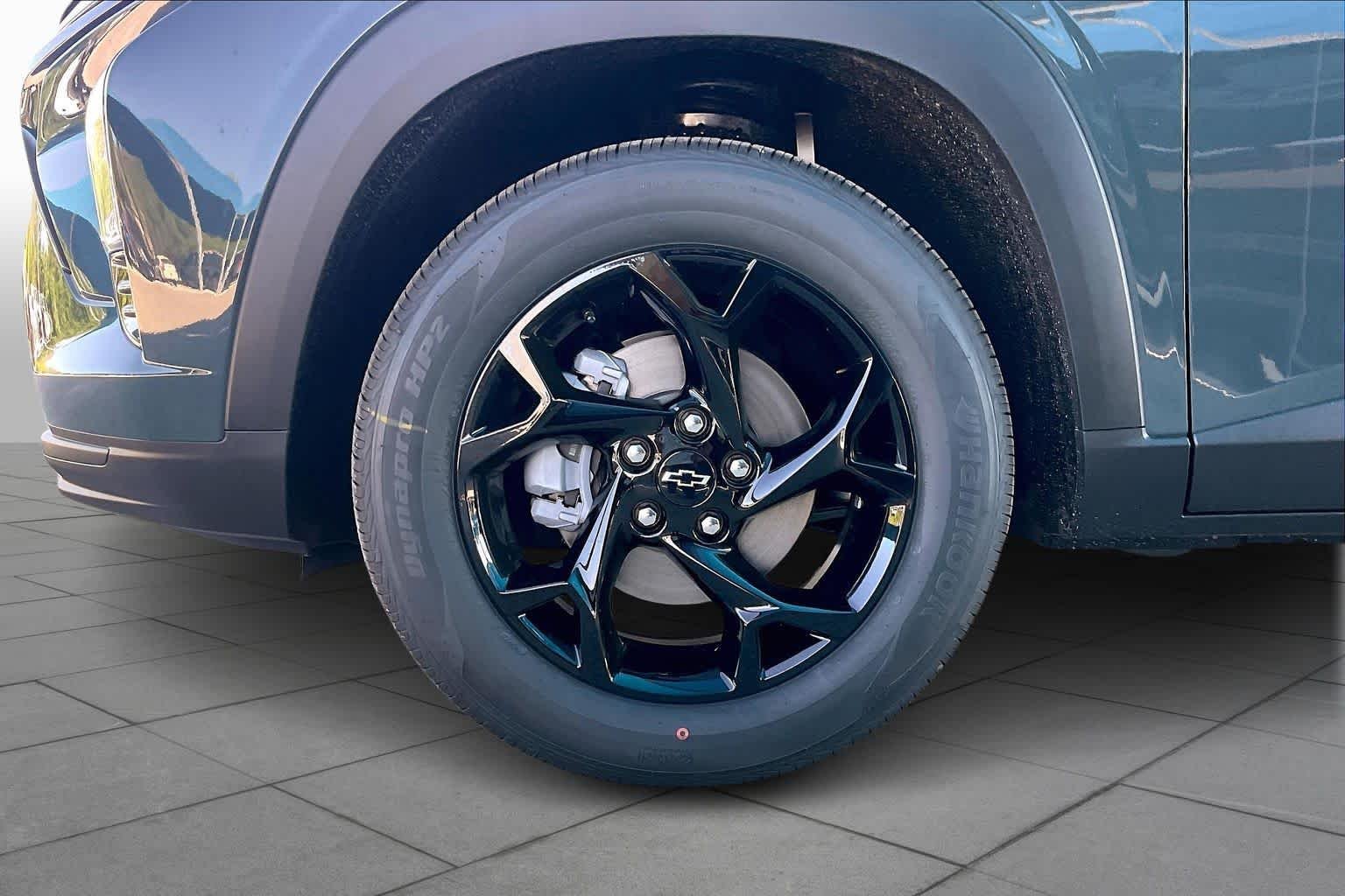 2026 Chevrolet Trax LT - Photo 11