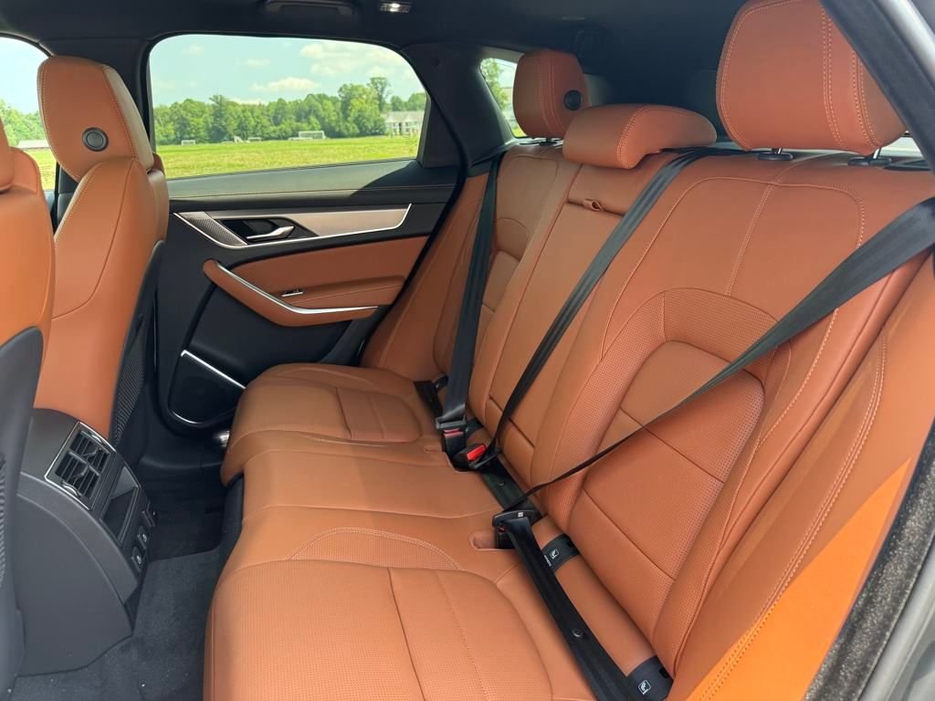 2026 Jaguar F-Pace R-Dynamic S - Photo 14