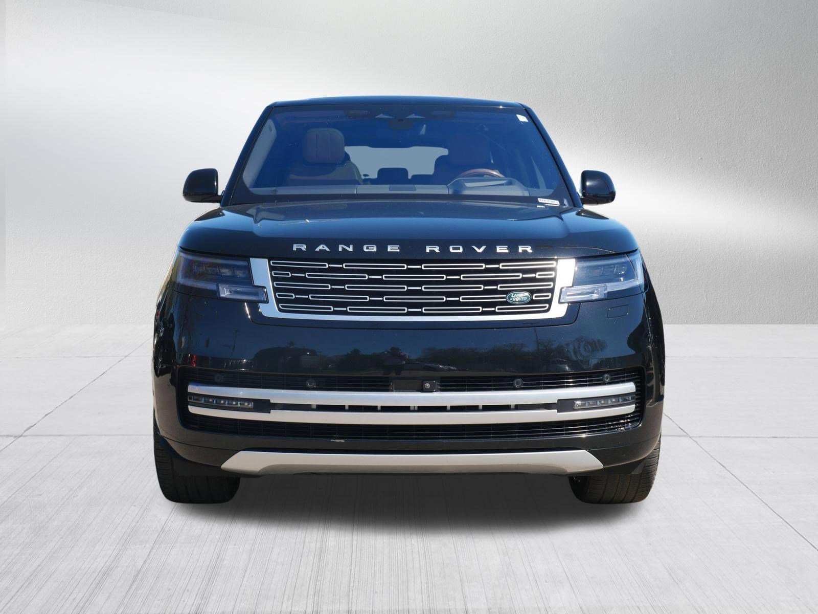 Used 2023 Black Land Rover Autobiography image 8