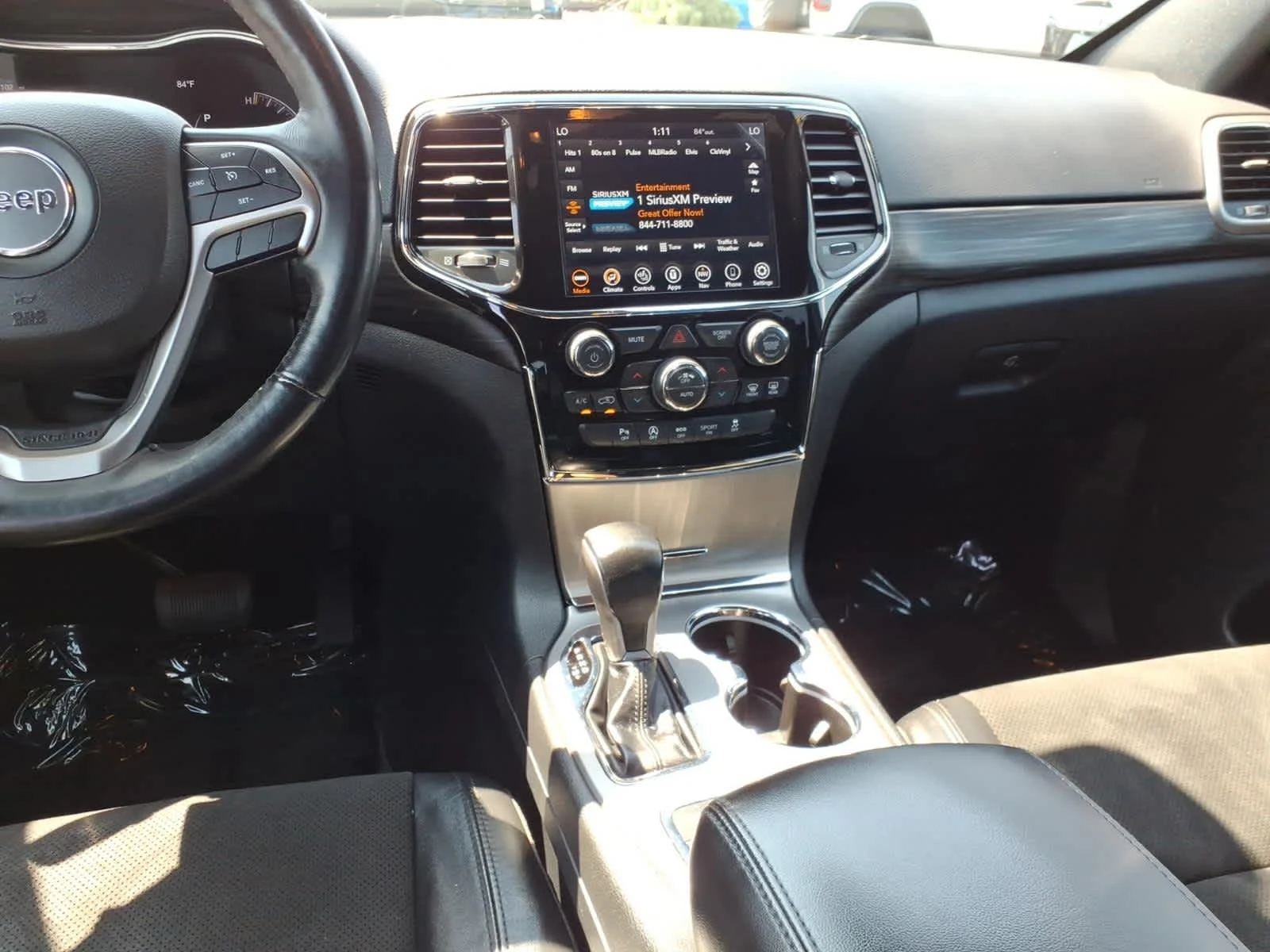 Certified Used 2022 Diamond Black Crystal P/C Jeep Laredo X image 15