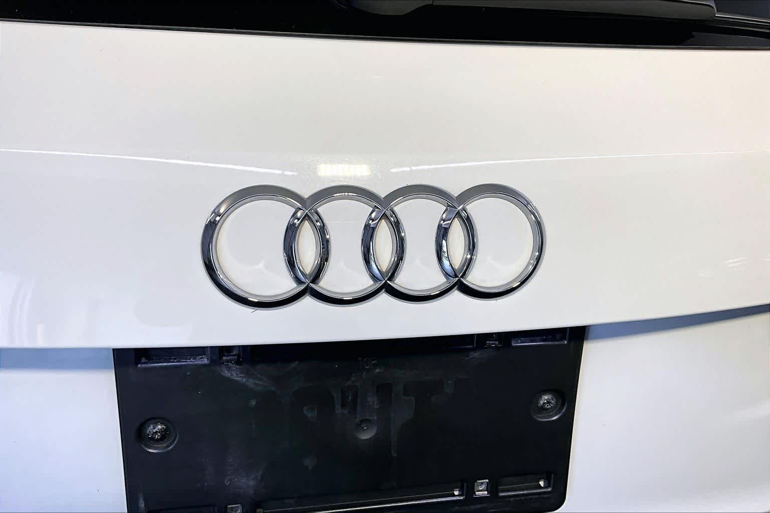 Used 2022 Glacier White Metallic Audi Technik image 33