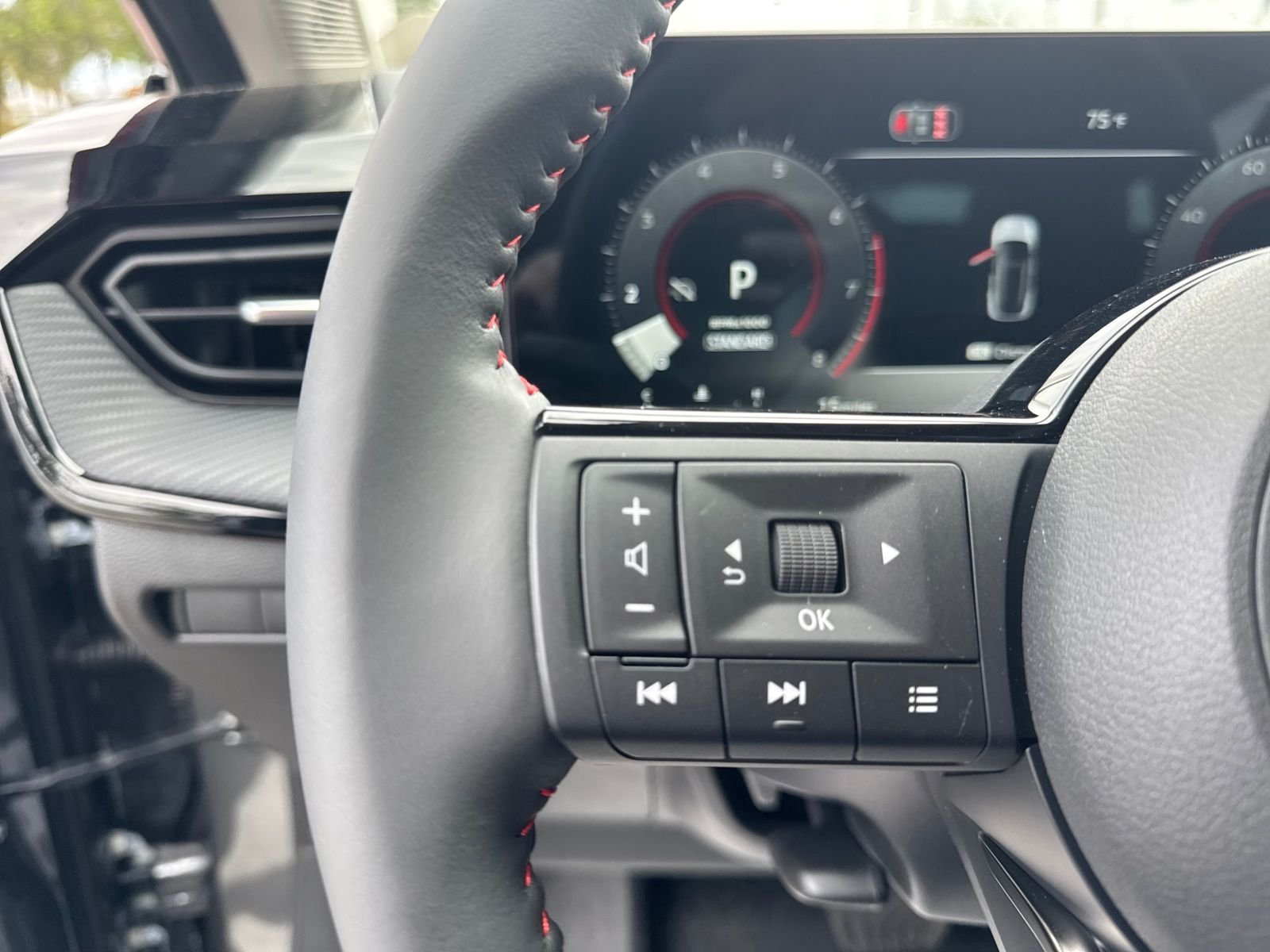 New 2026 Nissan Kicks SR 4D Sport Utility