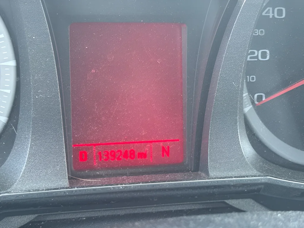 Used 2015 Red GMC SLE-2 image 15