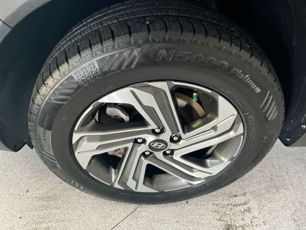 Used 2023 Silver Hyundai SEL image 14
