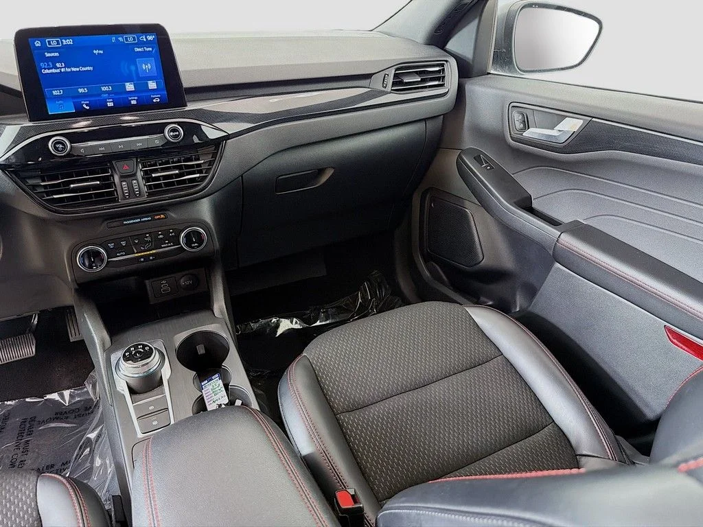 Used 2025 Vapor Blue Metallic Ford ST-Line image 26