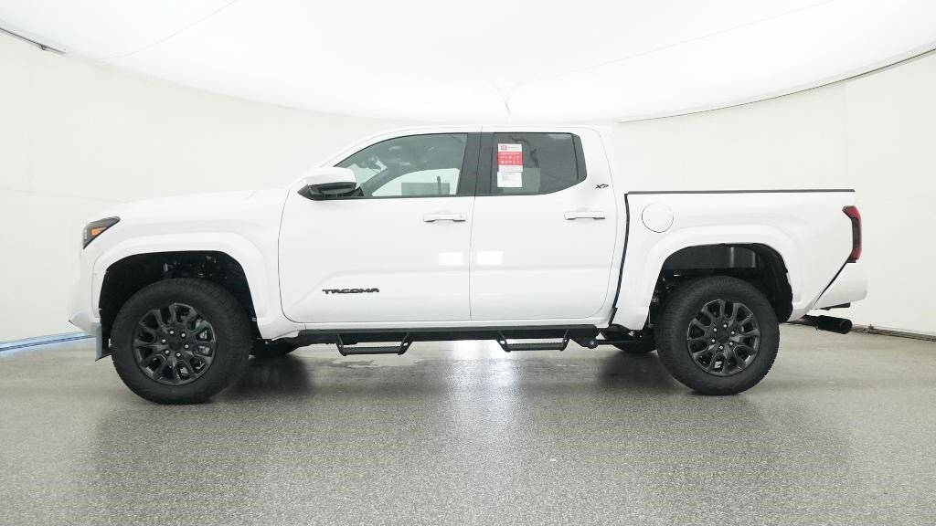 2025 Toyota Tacoma SR5 - Photo 7