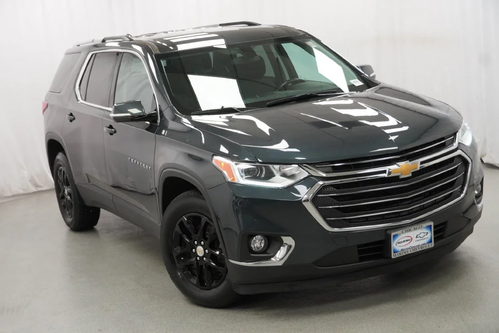 Certified Used 2018 GRAPHITE METALLIC Chevrolet LT Cloth image 17