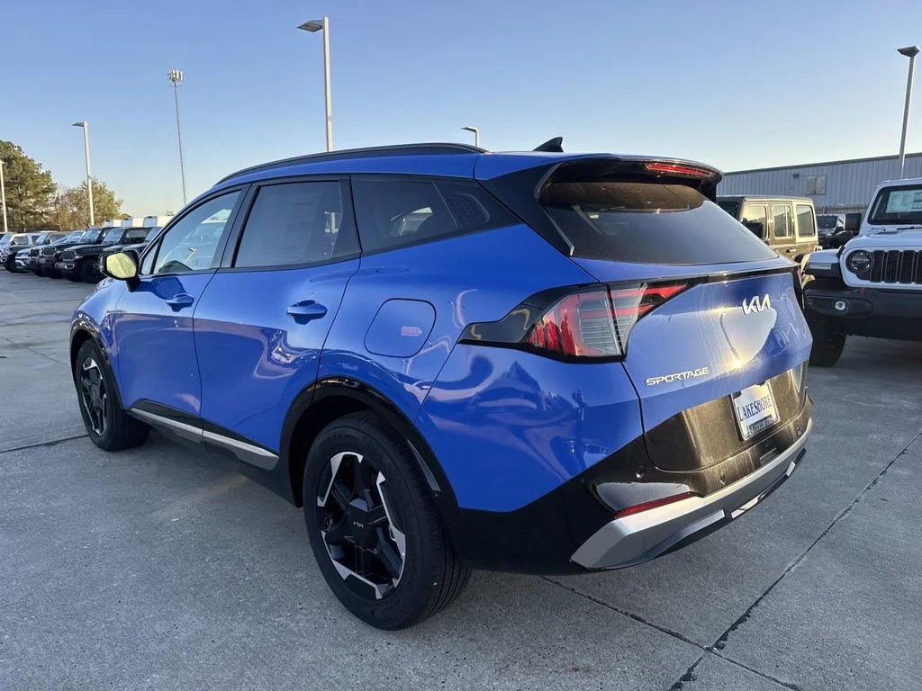 2026 Kia Sportage SX - Photo 4