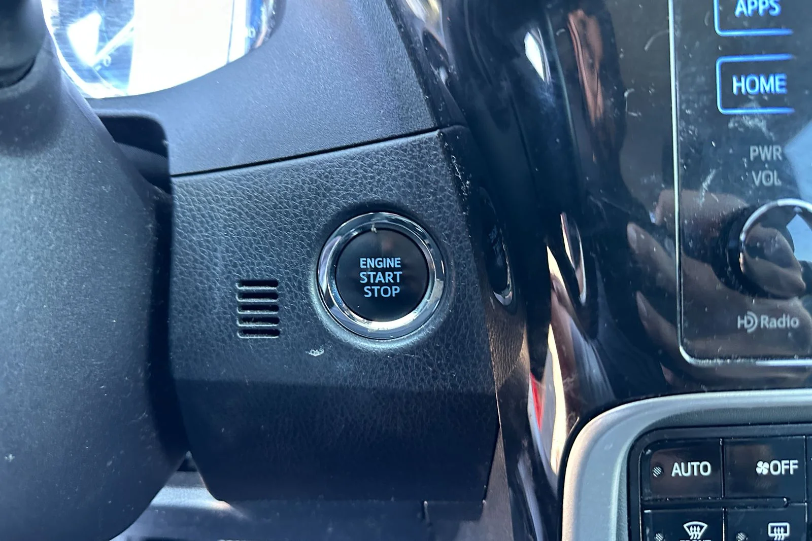Used 2019 Barcelona Red Metallic Toyota XLE image 21