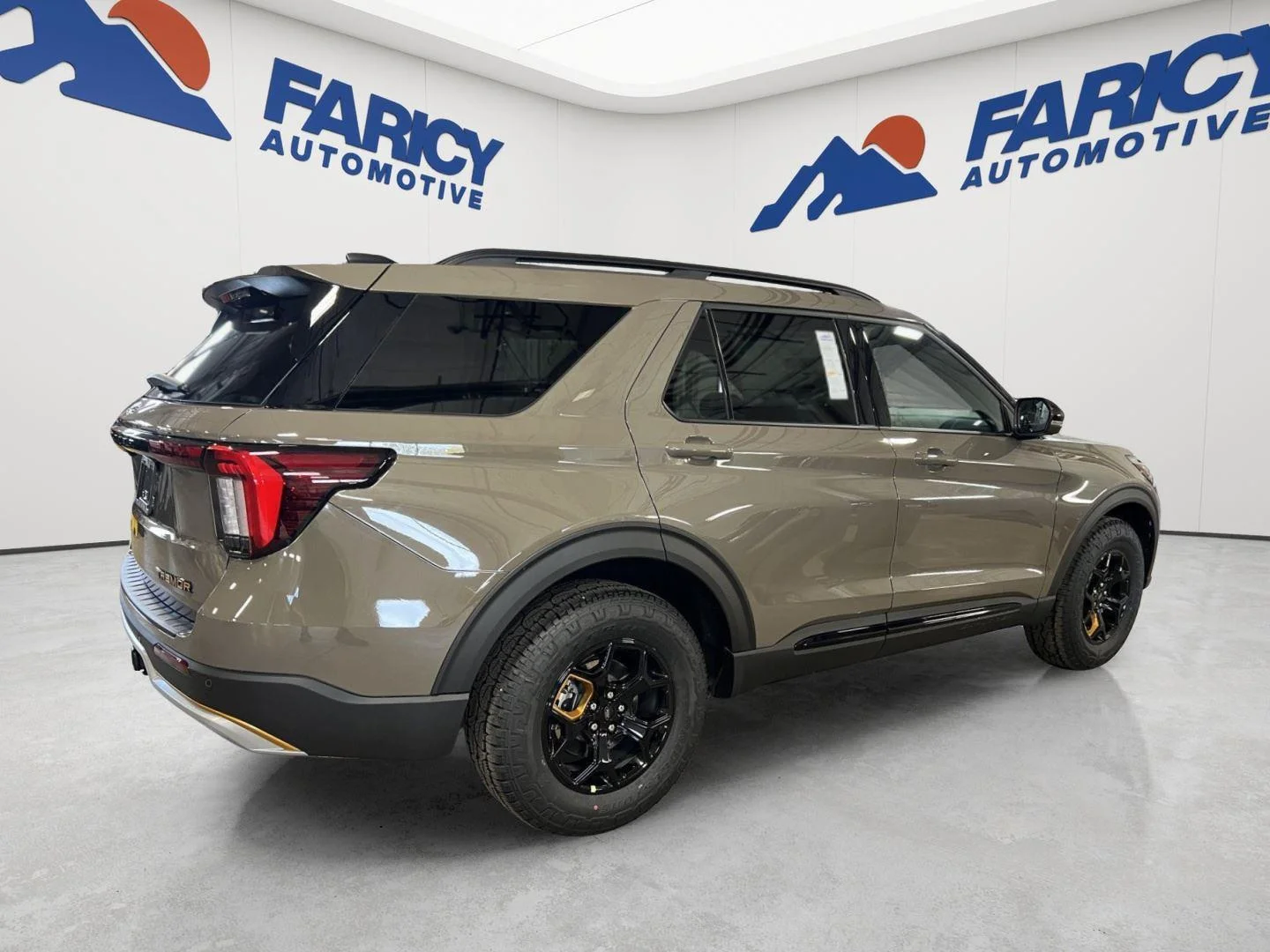 Used 2026 Marsh Gray Ford Tremor image 6