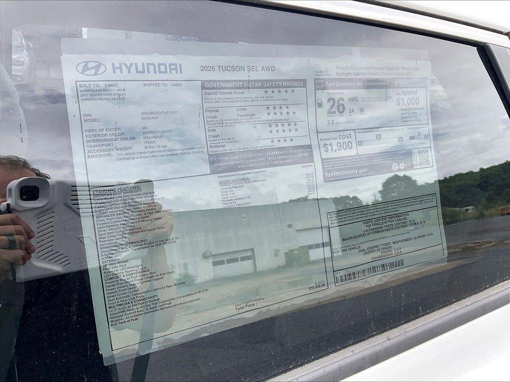 New 2026 White Hyundai SEL AWD image 13