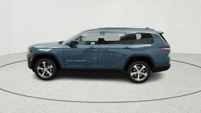 New 2026 Steel Blue Exterior Paint Jeep Limited image 5