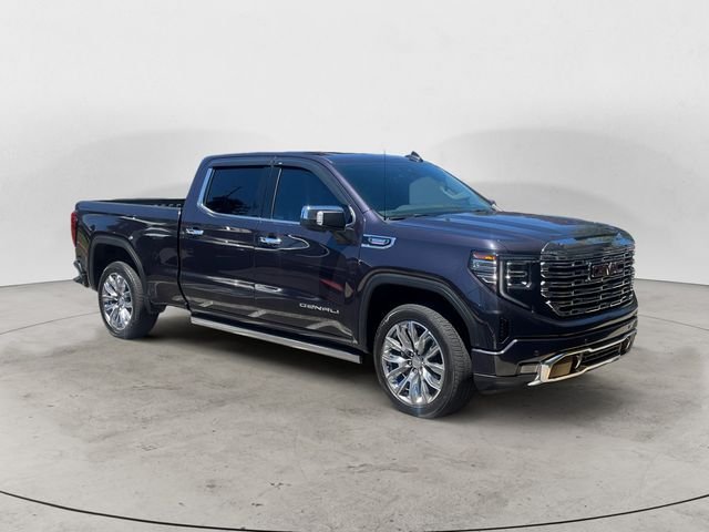 Used 2024 Silver GMC Denali image 3
