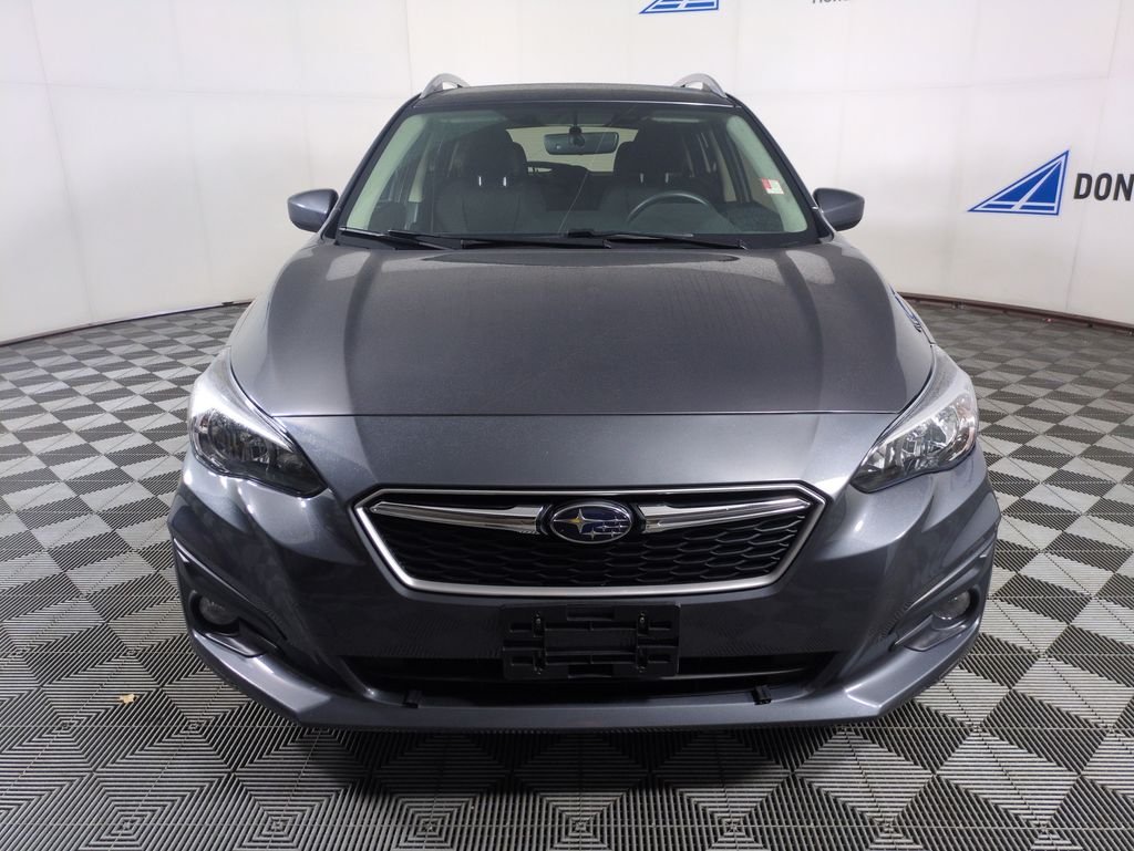 Used 2019 Gray Metallic Subaru 2.0i Premium image 8