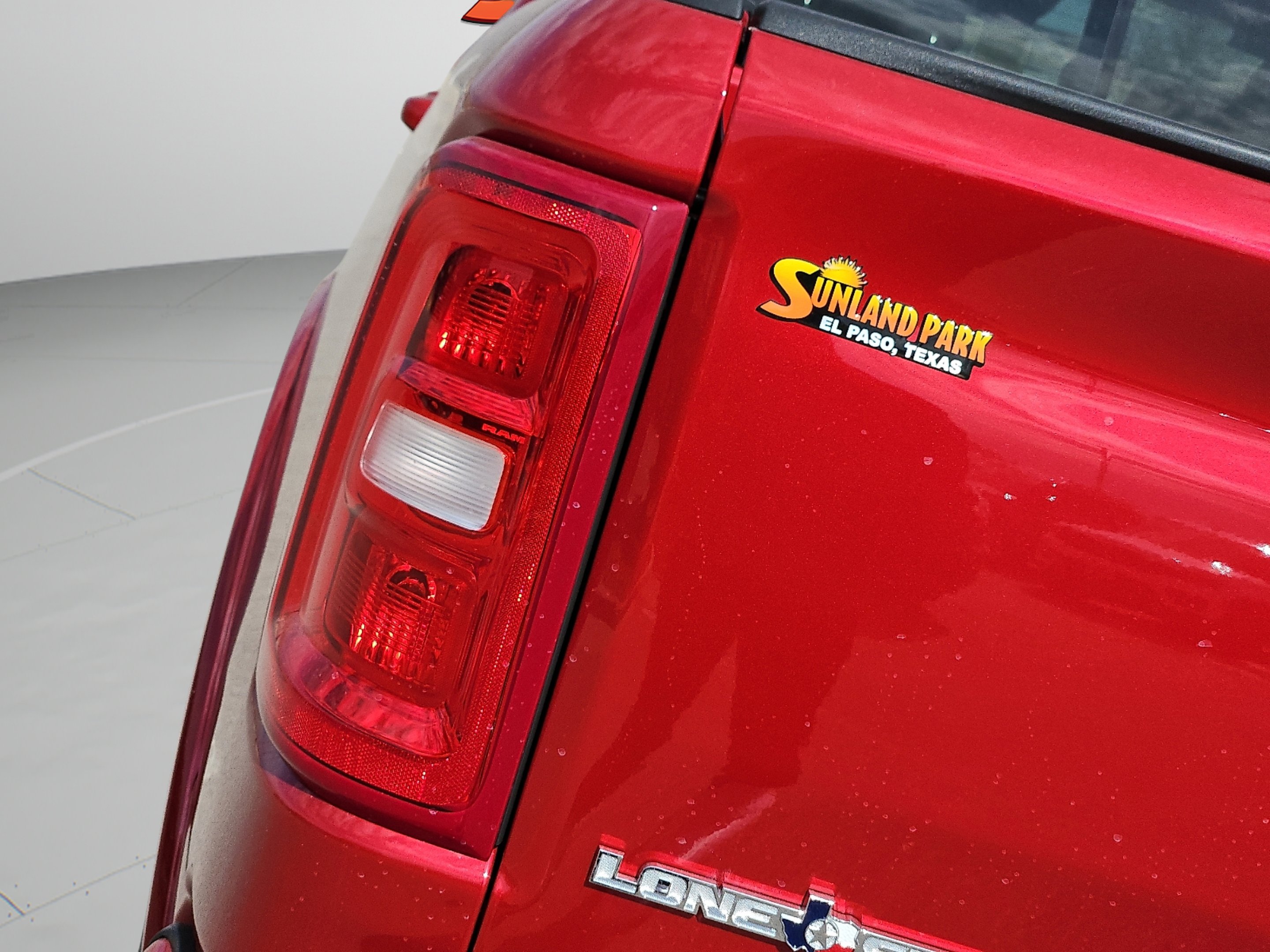 New 2026 Molten Red Pearl-Coat Exterior Paint RAM Lone Star image 11