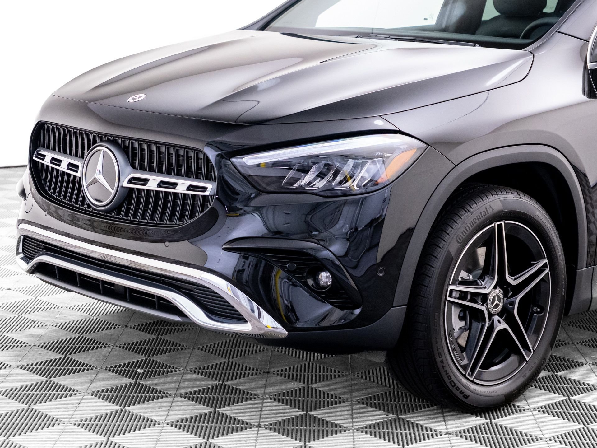 New 2026 Black Mercedes-Benz GLA 250 image 36