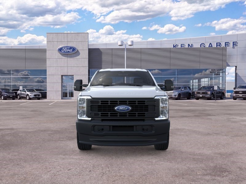 New 2026 Oxford White Ford XL image 7