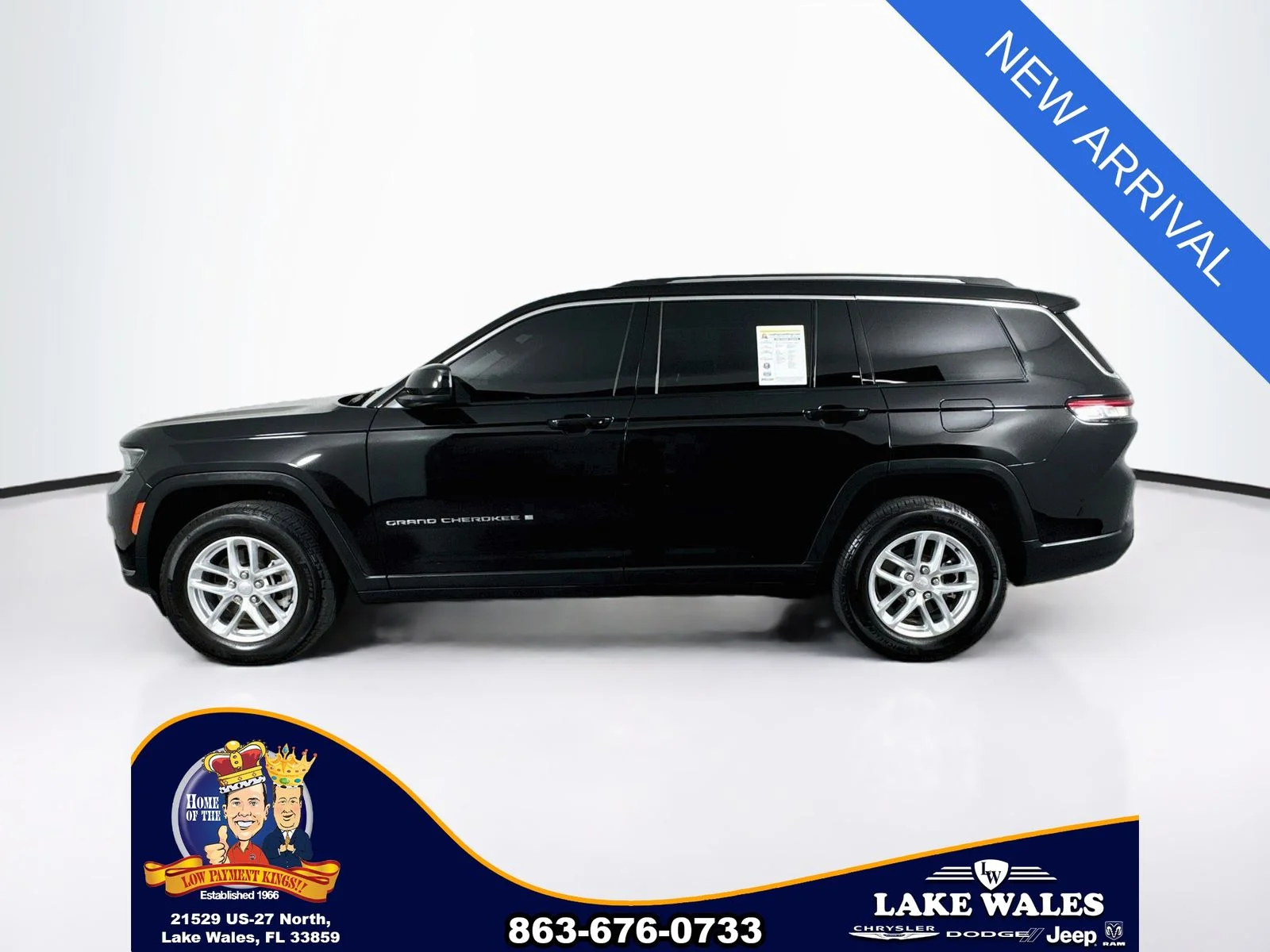 Certified Used 2021 Black Jeep Laredo image 4