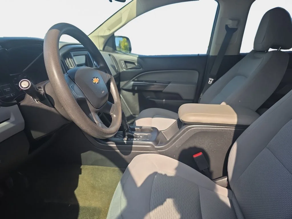 Used 2019 Silver Ice Metallic Chevrolet Work Truck image 11