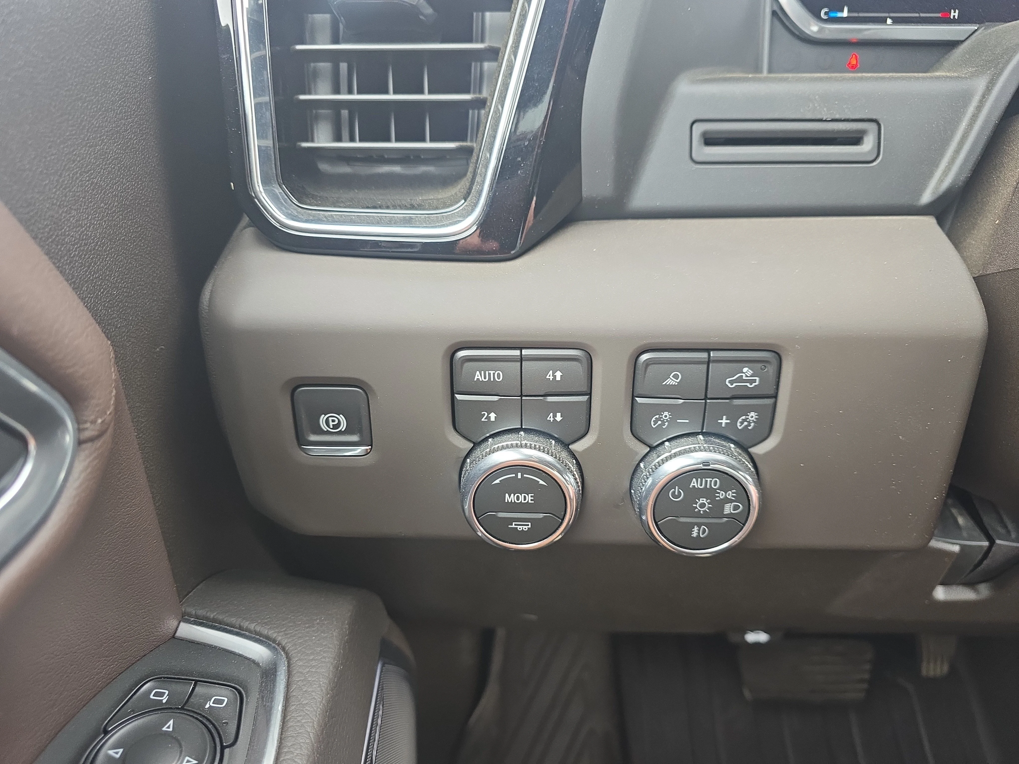 Used 2026 Summit White GMC Denali image 25