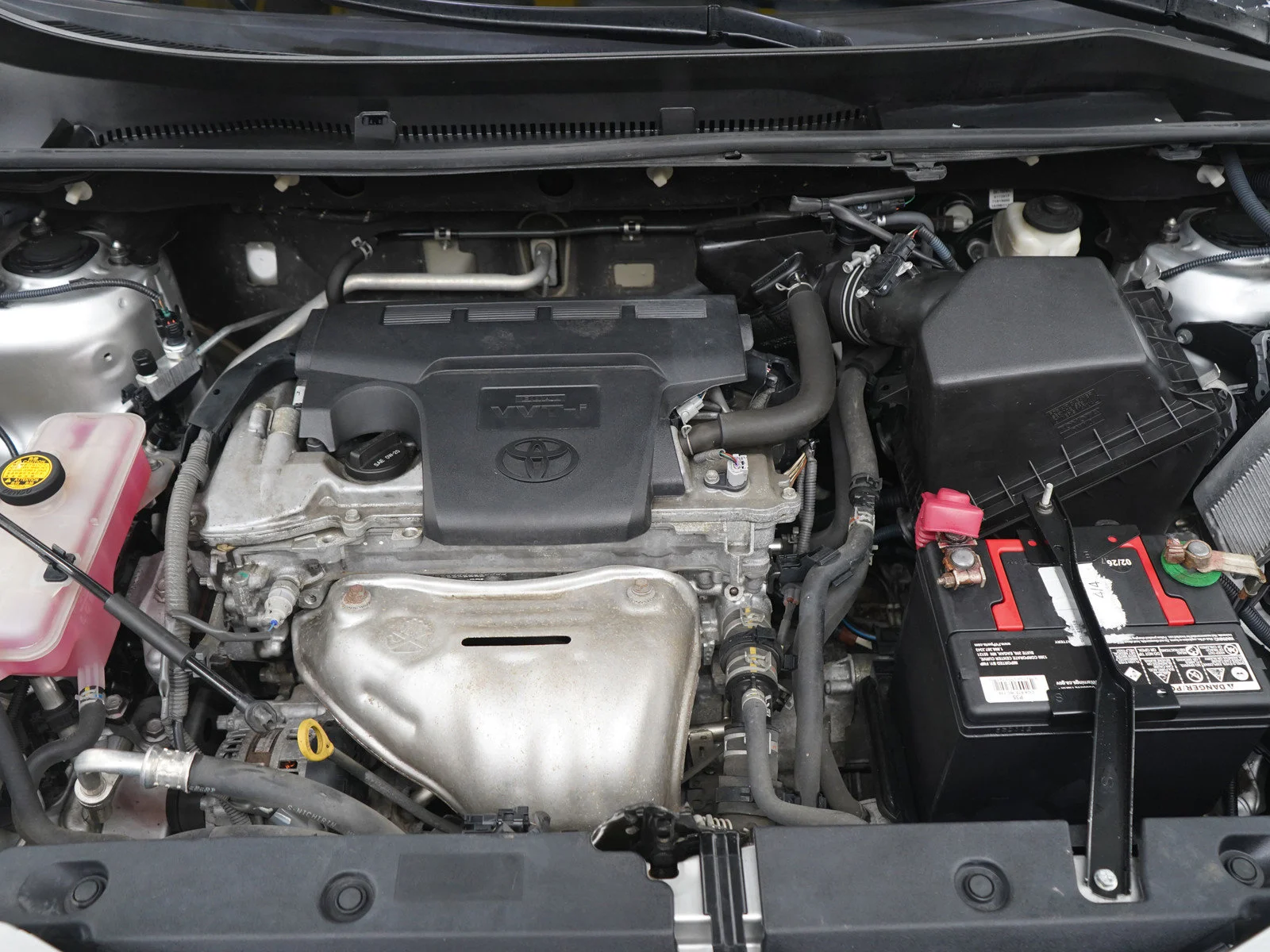 Used 2015  Toyota XLE image 28