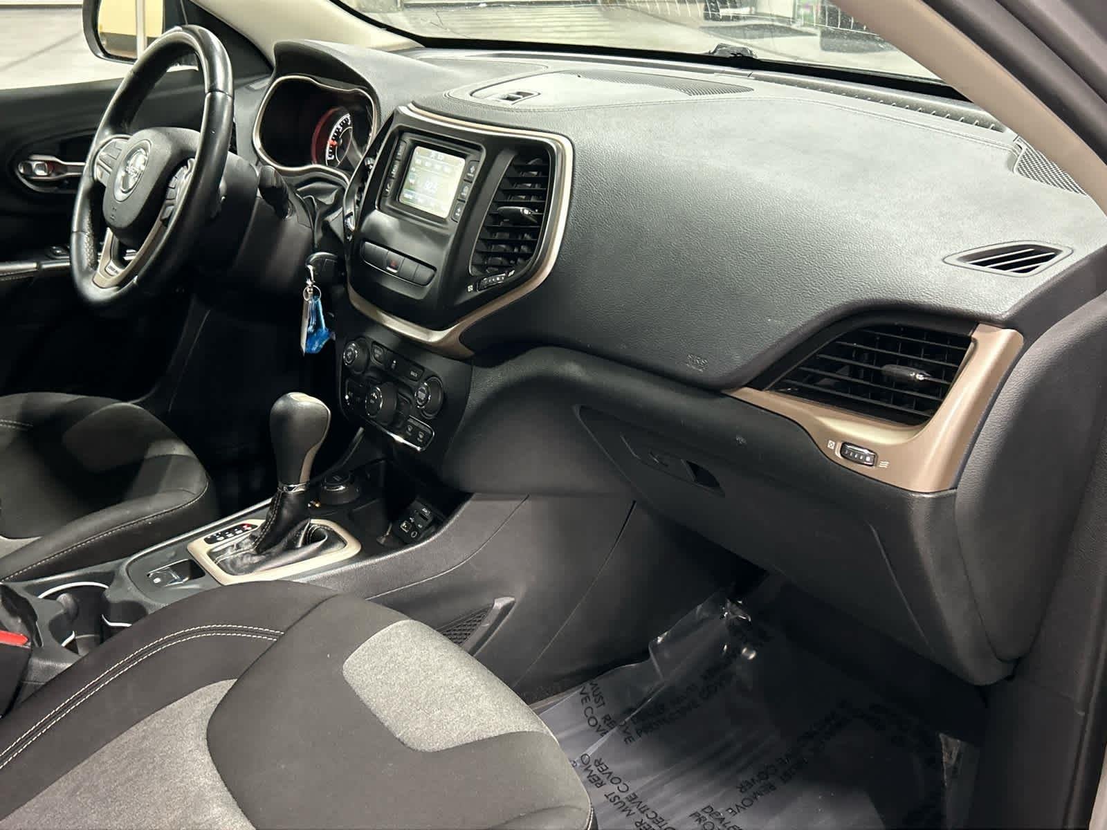 2014 Jeep Cherokee Latitude - Photo 15